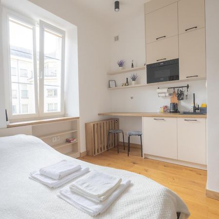 Ferienwohnung Micro Chmielna Warschau Exterior foto